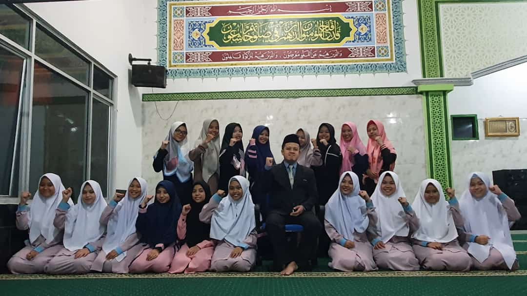 Amaliyah Tadris Atau Teaching Practice Praktek Mengajar Pondok Pesantren Mhdarussalam 